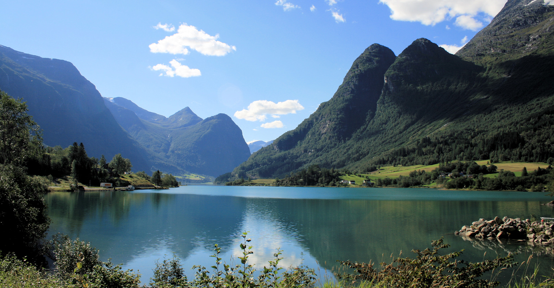 004 Oldedalen og Oldevatnet - Foto Geir Johansen.jpg