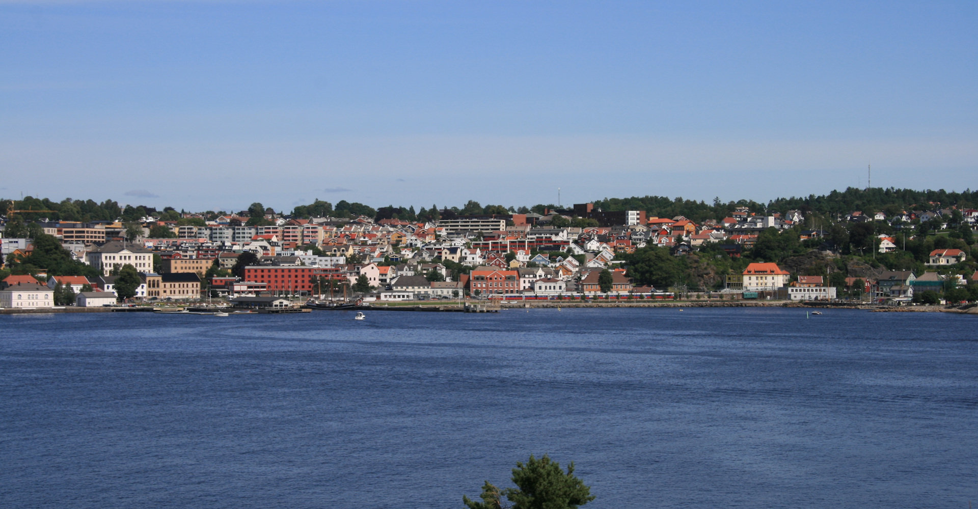 000 Larvik-foto Geir Johansen.jpg