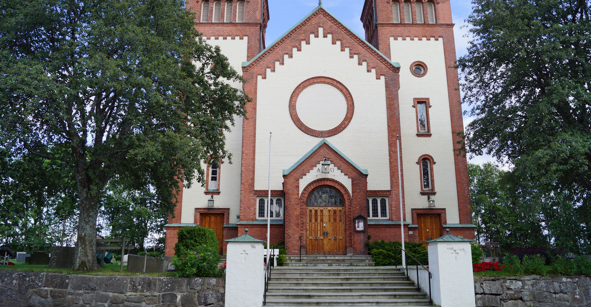 003 Slagen kirke ved Tønsberg og Oseberghaugen - fOTO gEIR jOHANSEN.jpg