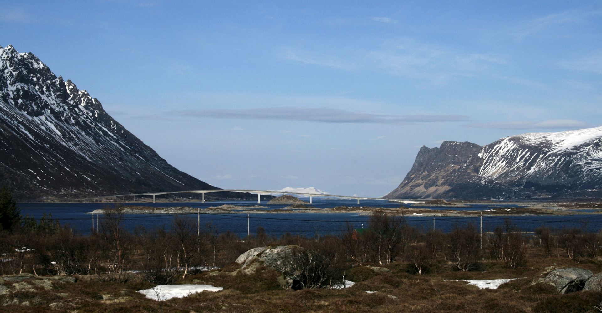 027 Brua over Gimsøystraumen - foto Geir Johansen.jpg