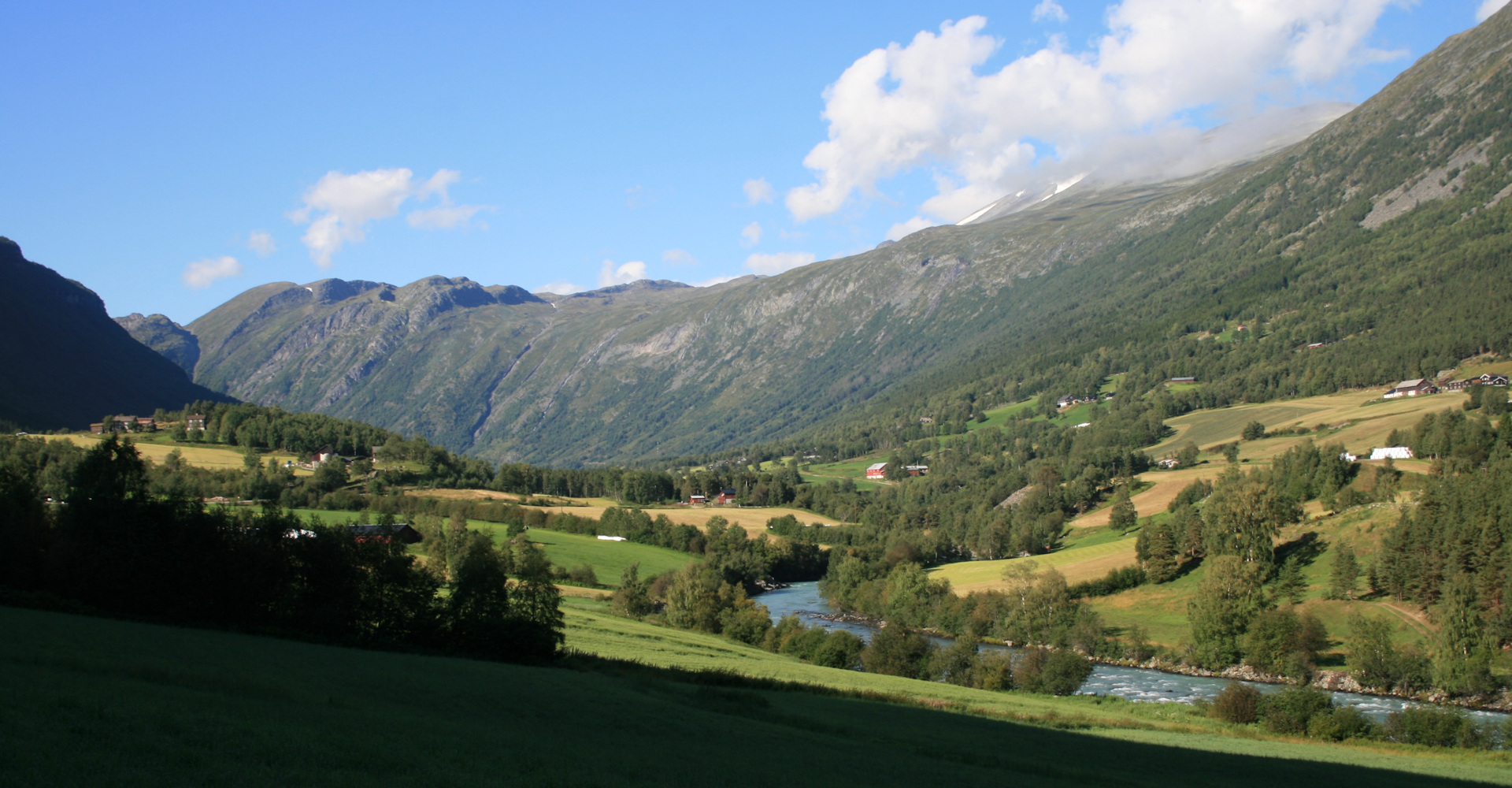 Opp bøverdalen ved Lom-foto Geir Johansen.jpg