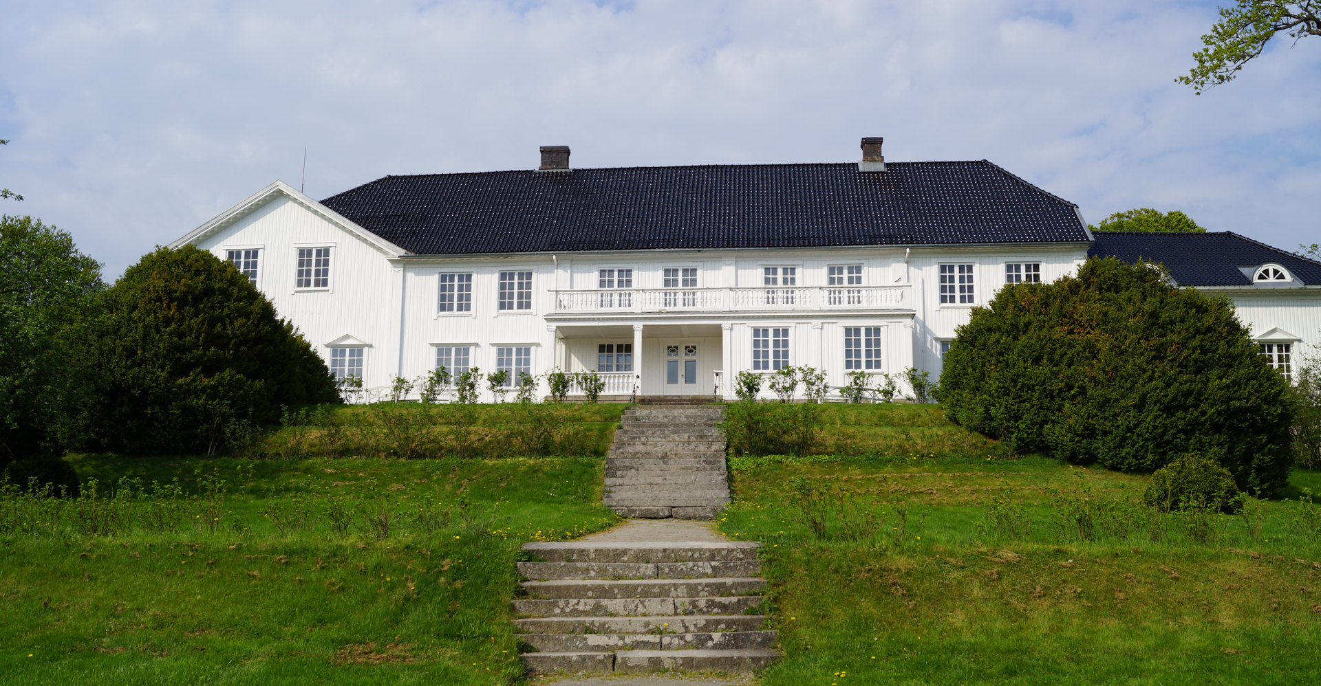 001 Rød herregård - Foto Geir Johansen.jpg