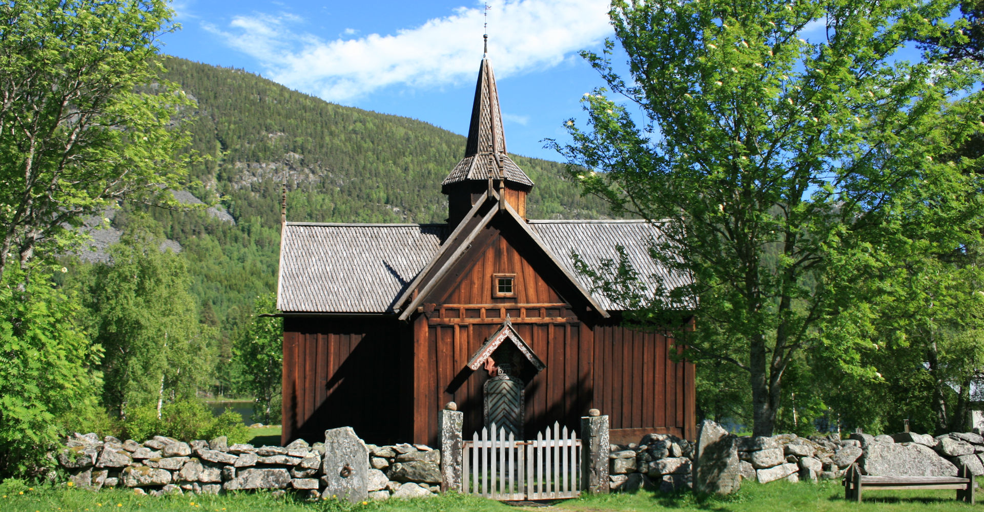 001 Nore stavkirke - Foto Geir Johansen.jpg