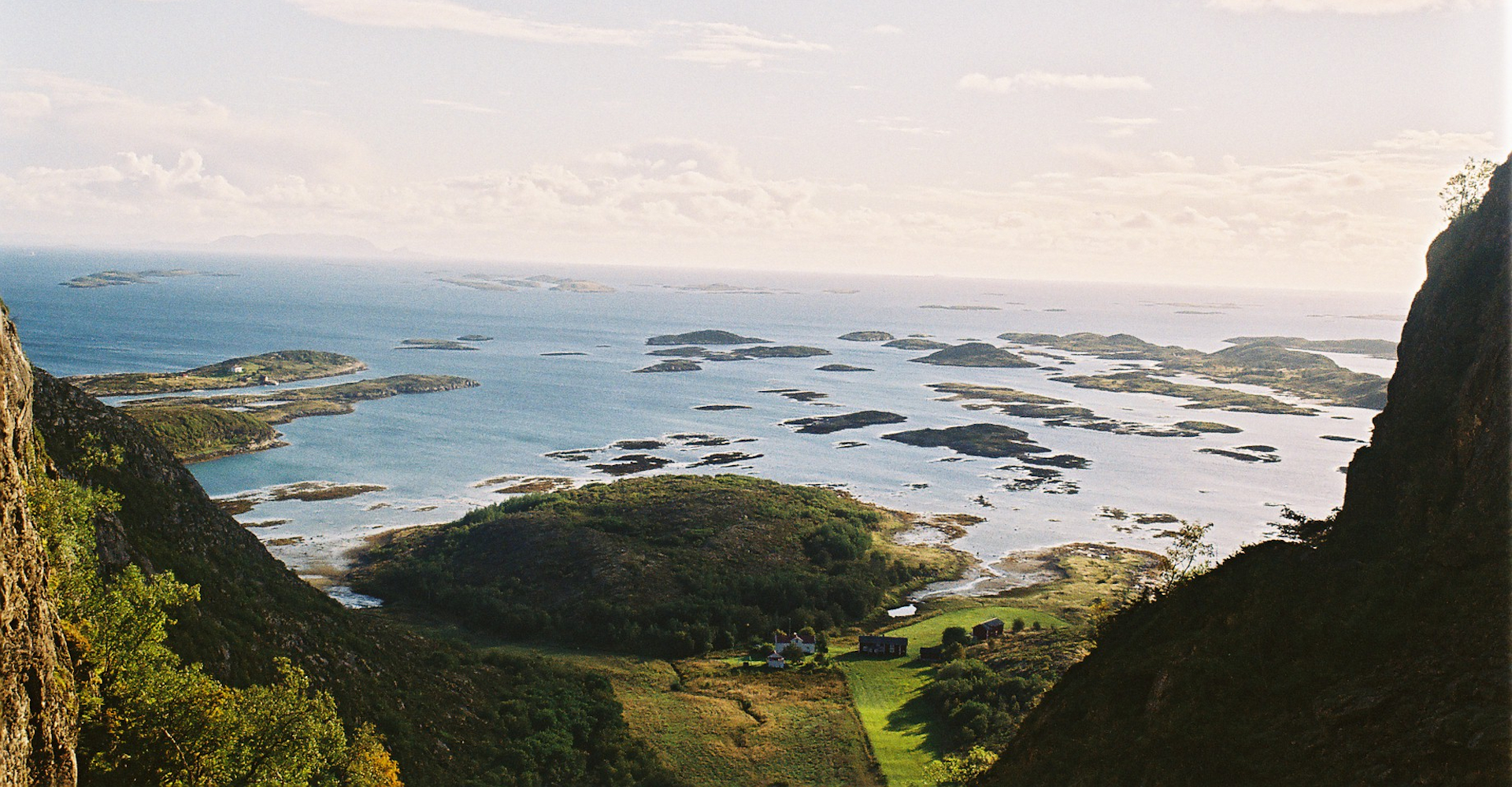 Utsikt fra Torghatten - foto Even Torgersen.jpg