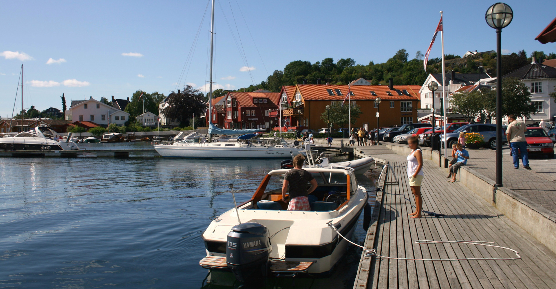 Grimstad 002 - langs kaipromenaden- Foto Geir Johansen.jpg