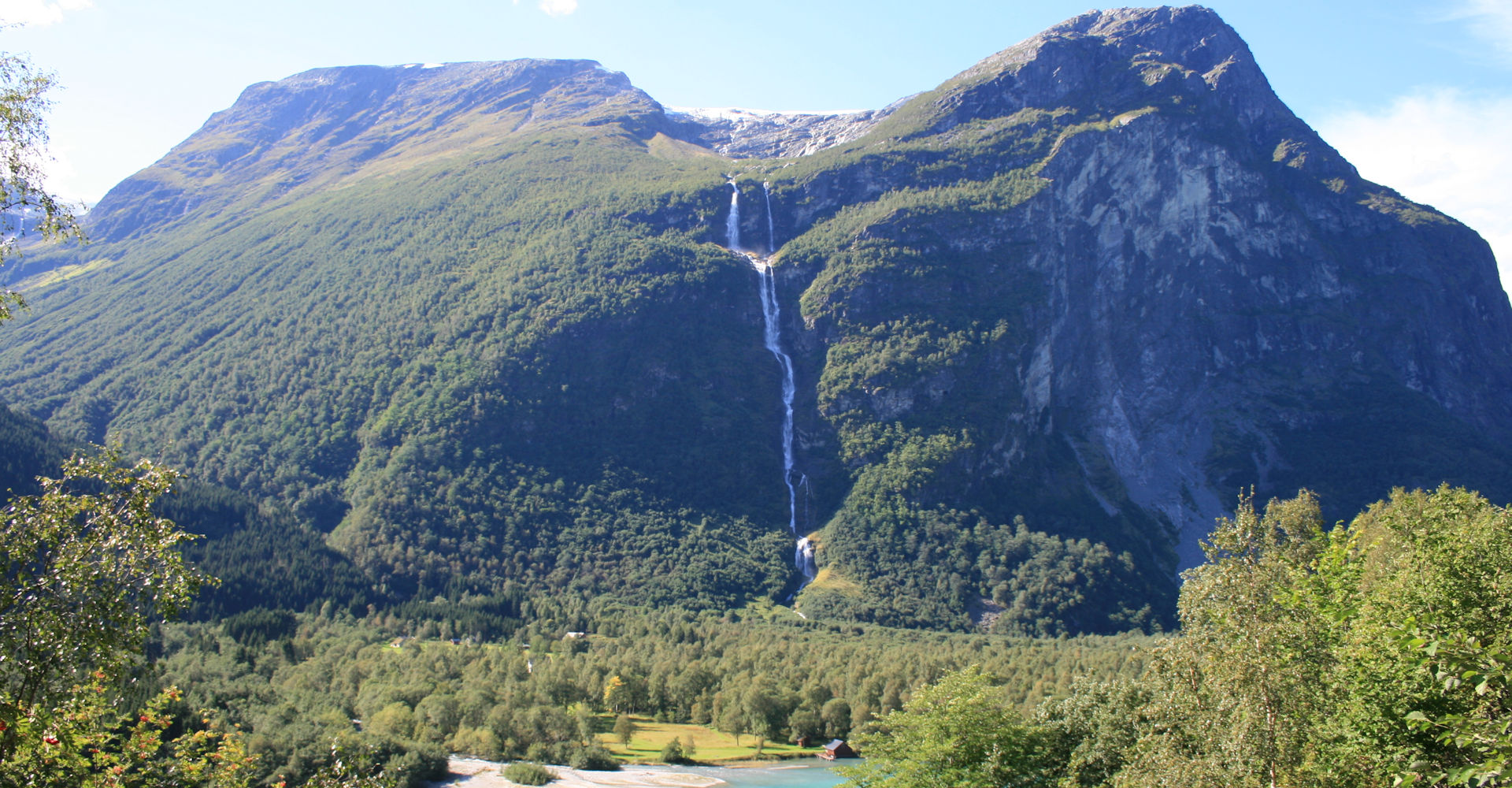 001 Ramnefjellsfossen - Foto Geir Johansen.jpg