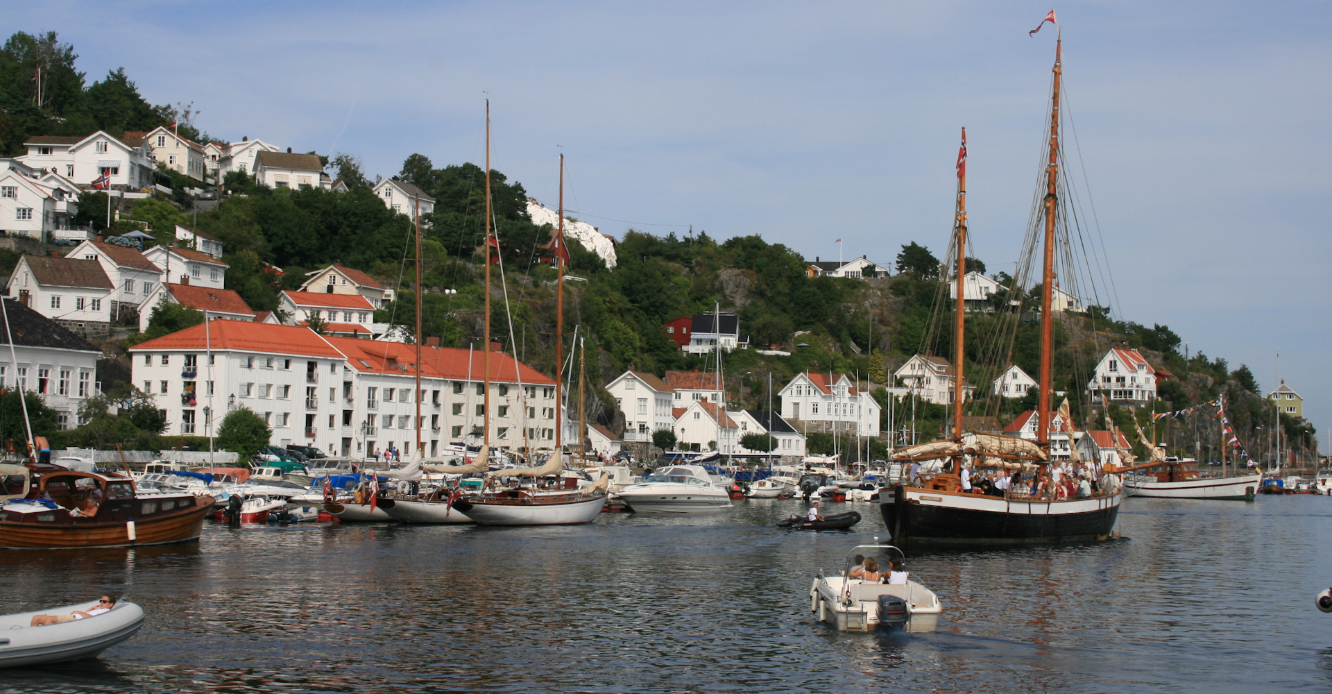 009 båtliv på havnent-foto Geir Johansen.jpg