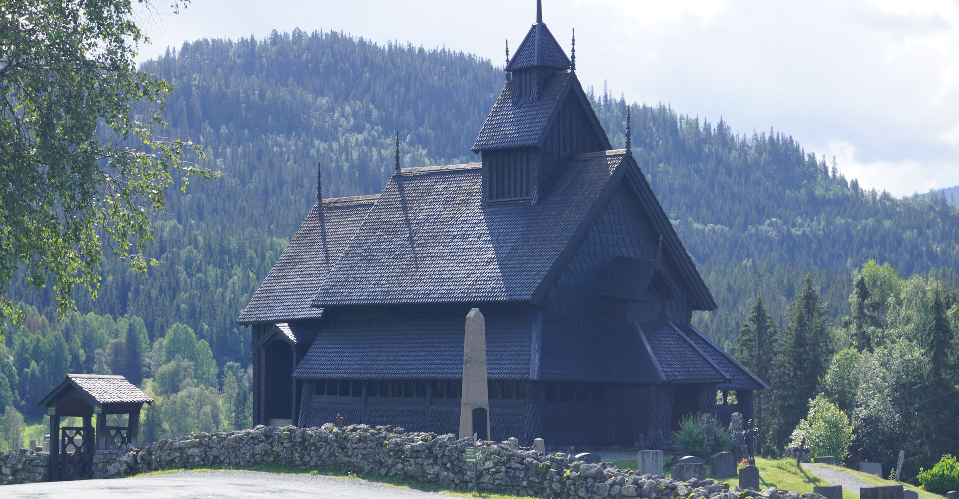 002 Eidsborg stavkirke - Foto Geir Johansen.jpg