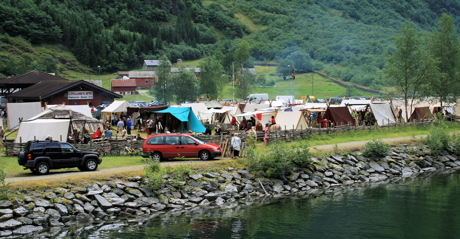 025 Nærøyffjorden - Vikingfestival i Gudvangen - foto Geir Johansen.jpg