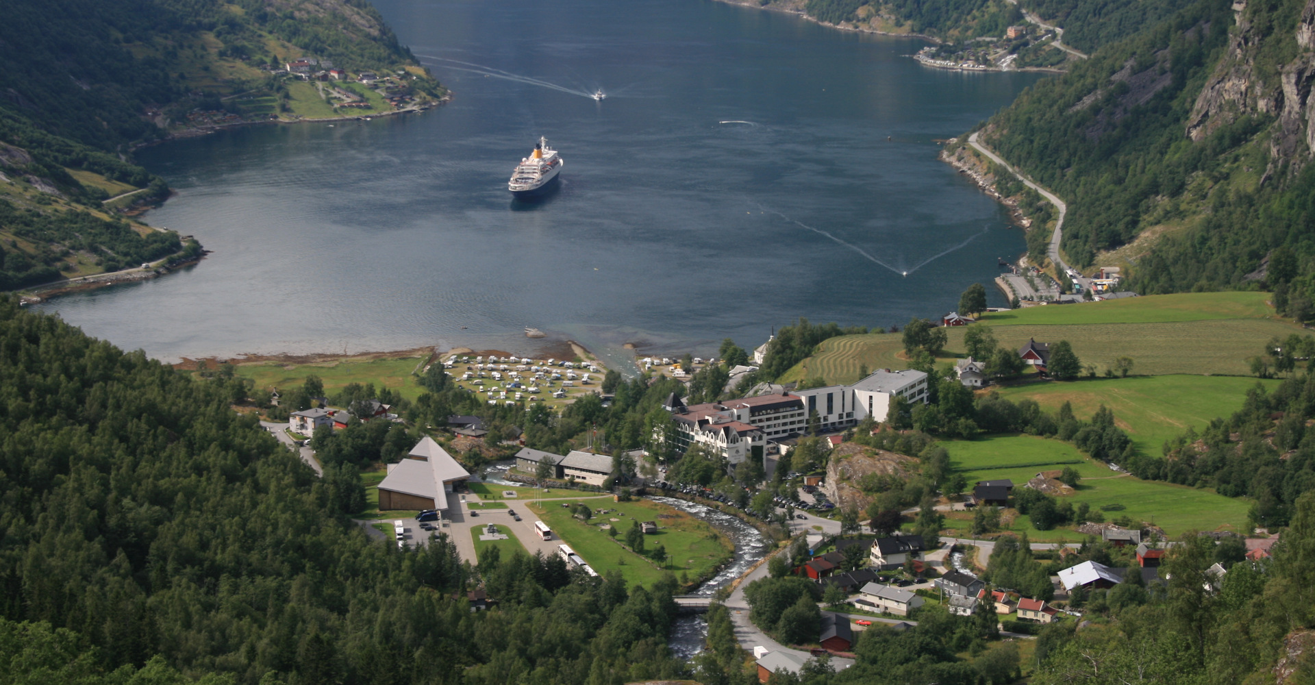 Koselige små Fjord bygder