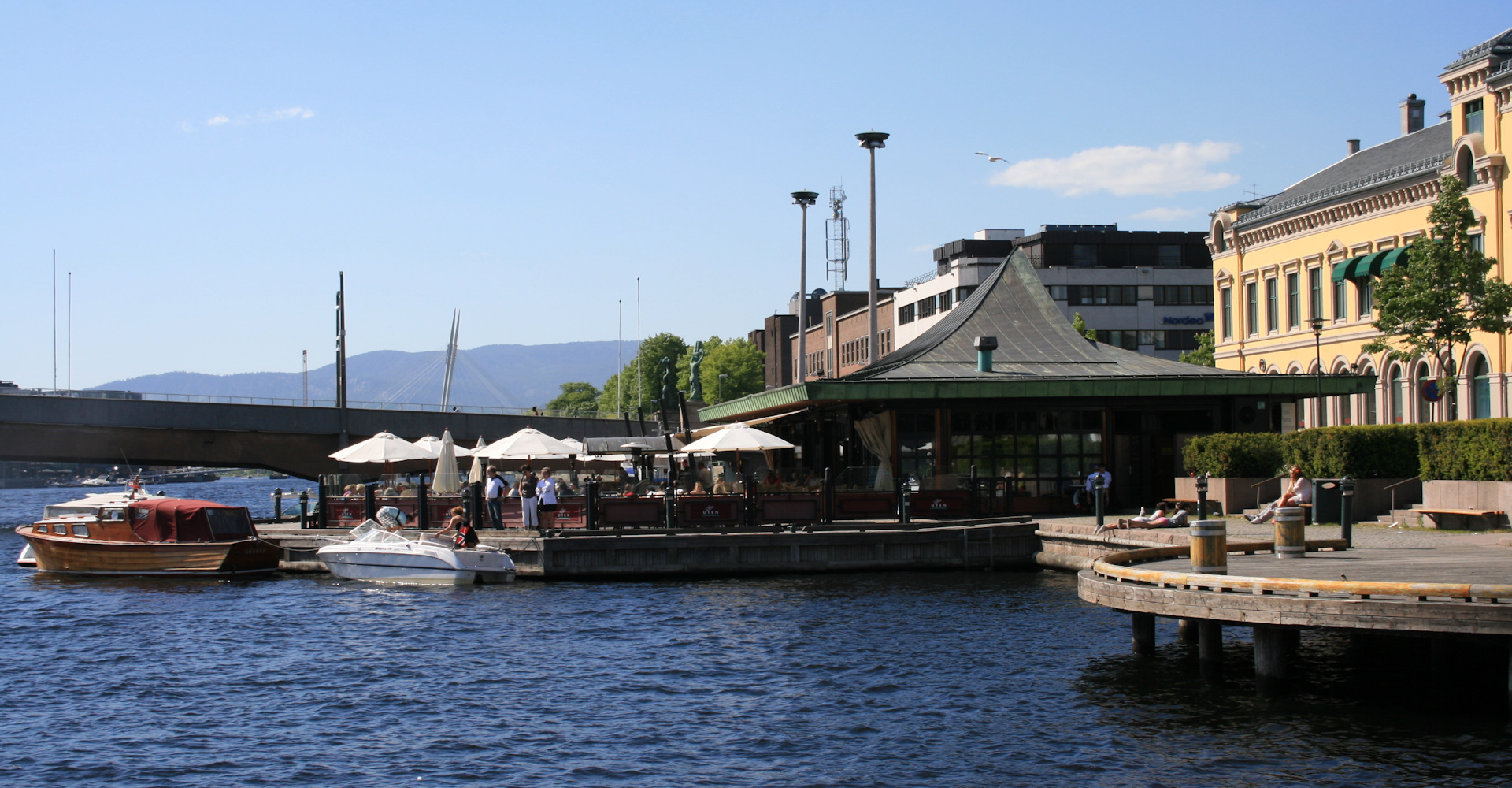 010 spisested langs elven ved sentrum-foto Geir Johansen.jpg