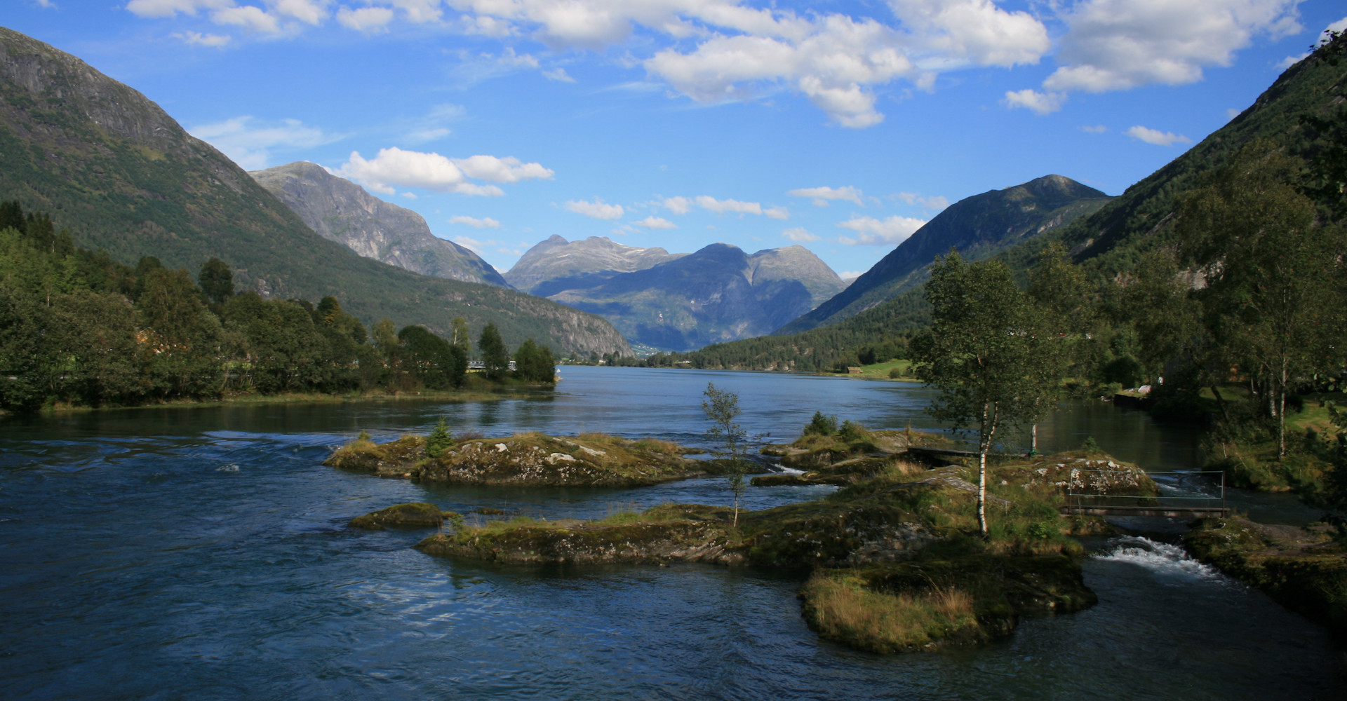 001 - Oppstrynsvatnet - Foto Geir Johansen.jpg