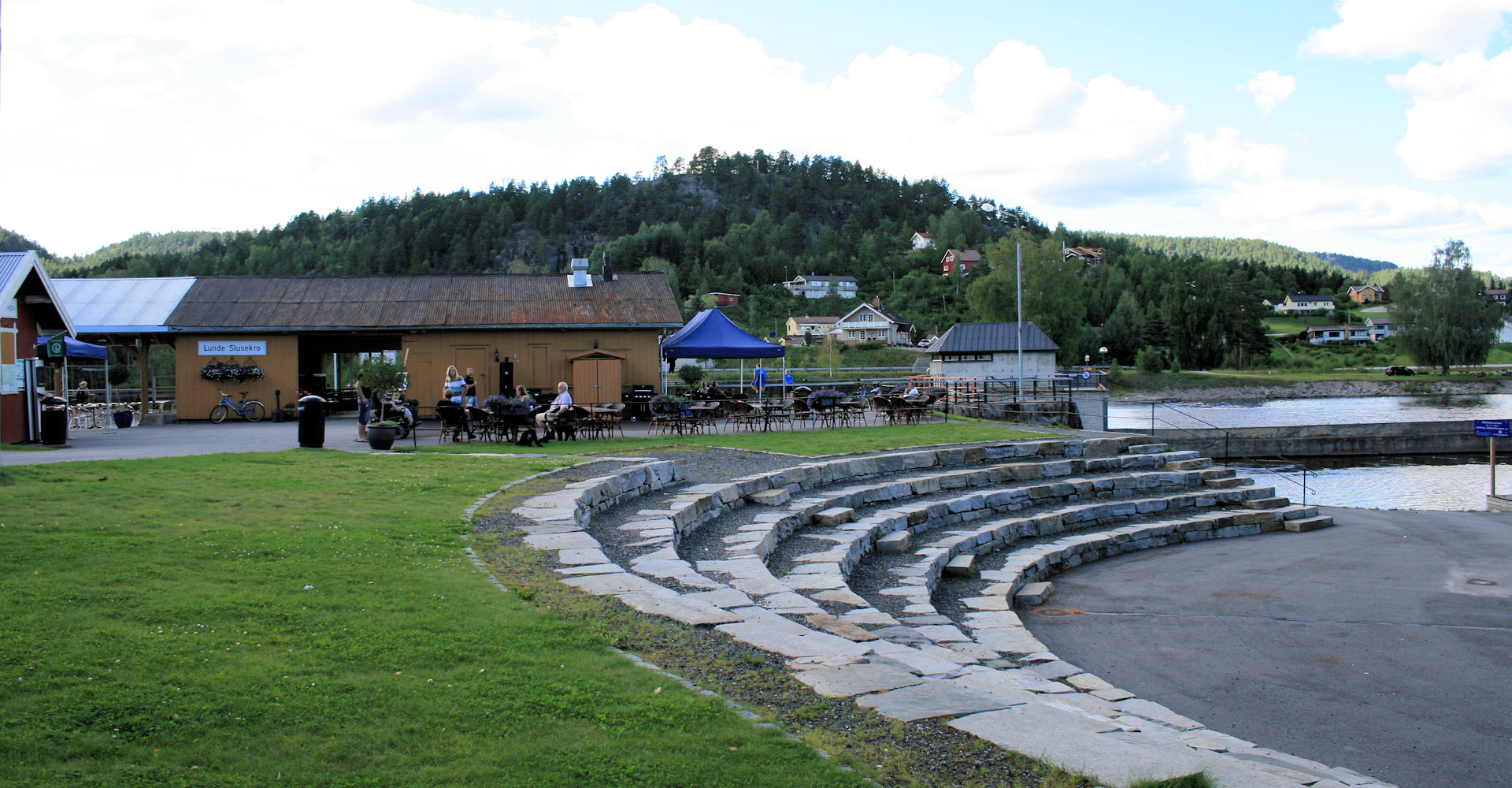 005 Lunde sluser og slusekro - Foto Geir Johansen.jpg