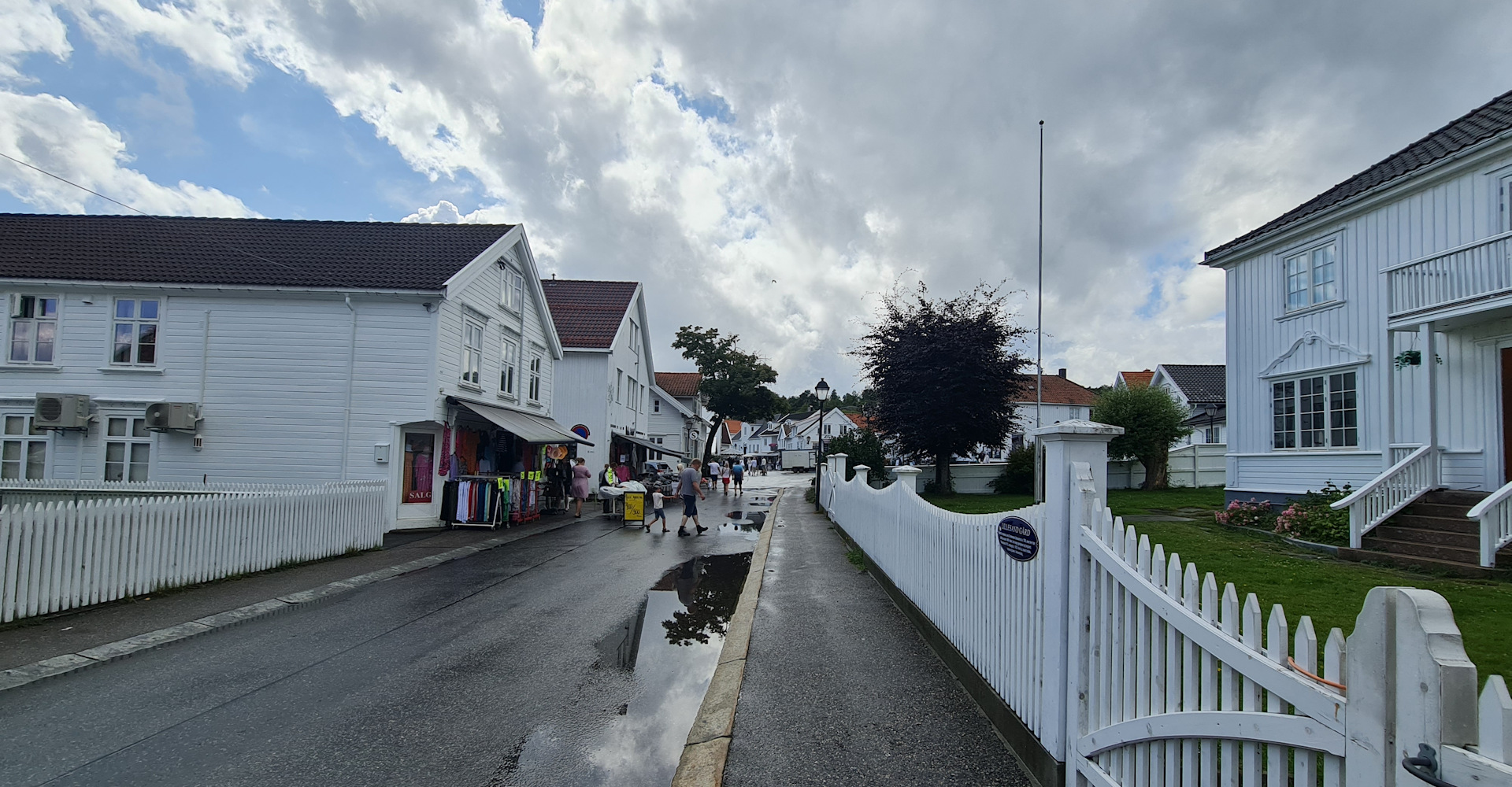 Lillesand 010 mot sentrum og gågaten - Foto Geir Johansen.jpg