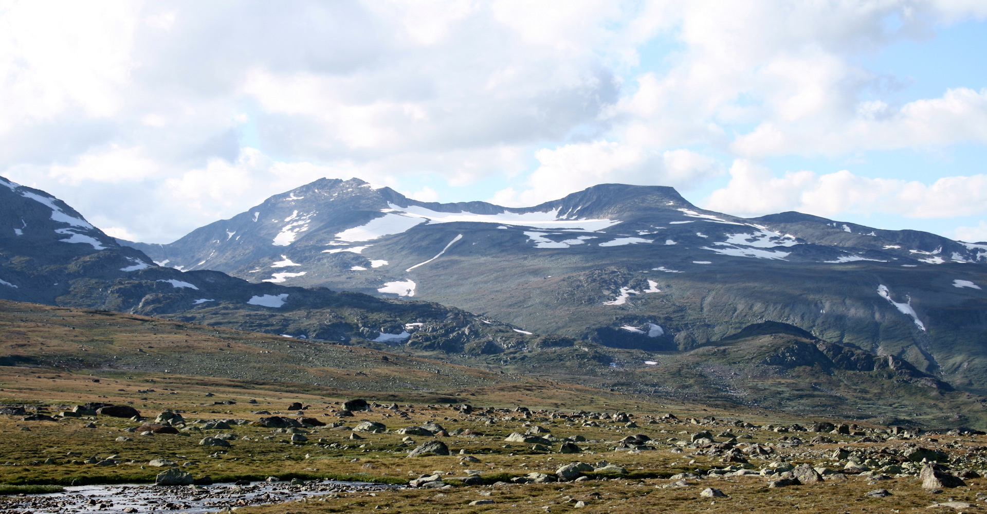 0006 utsikt mot Jotunheimens fjell i vest-foto Geir Johansen.jpg