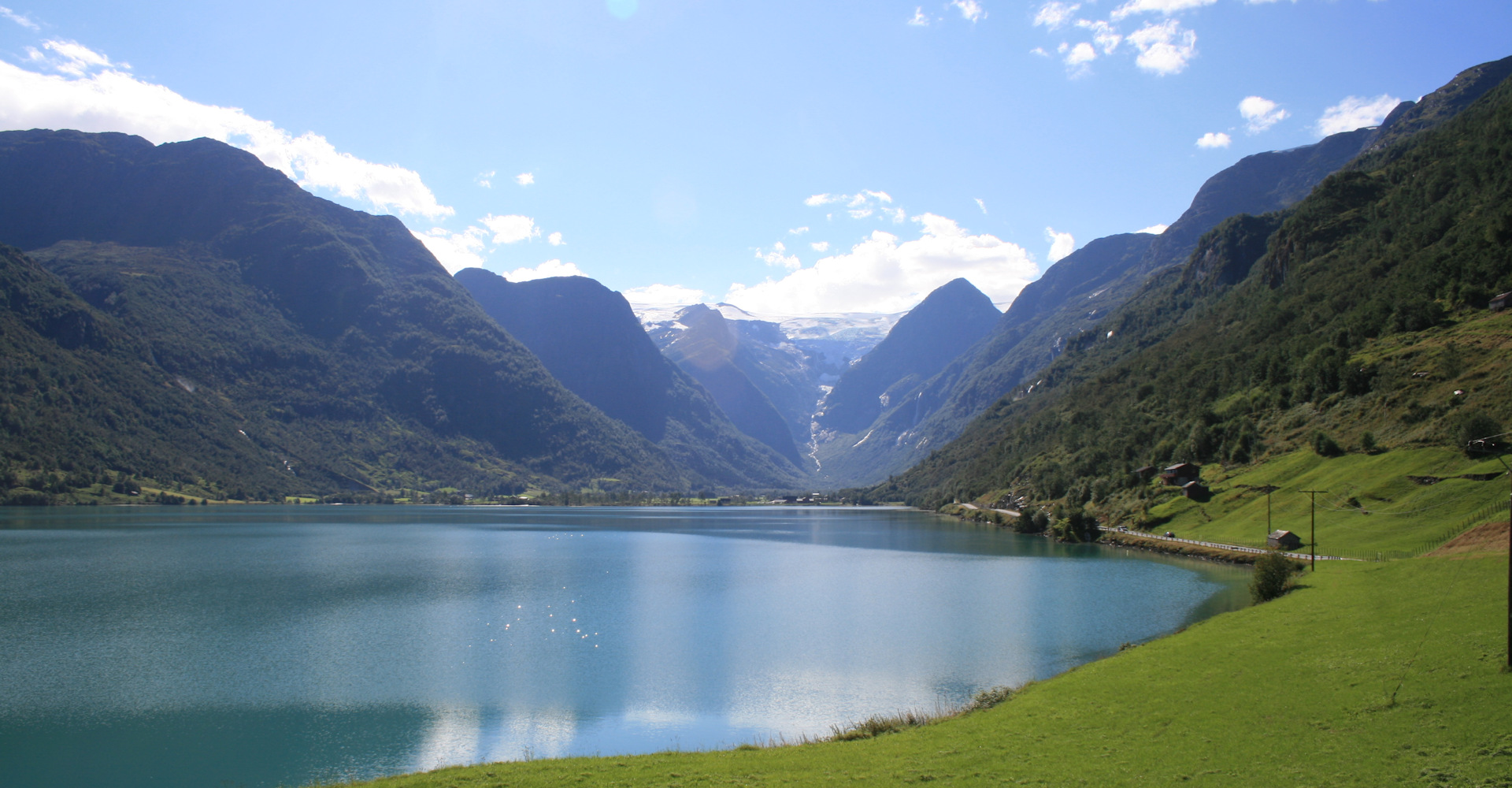 008 Oldedalen -Oldevatnet og Melkevollbreen - Foto Geir Johansen.jpg