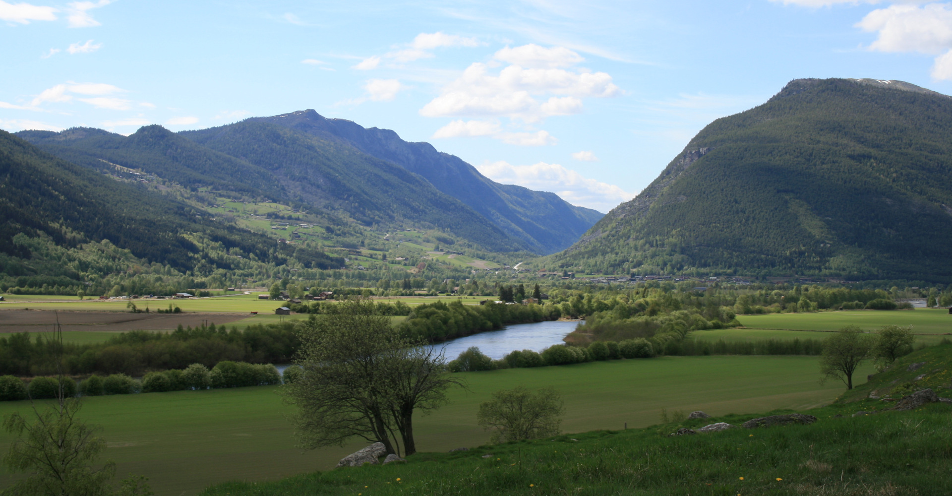 005 Sel og starten på Rustdalen litt nord for Otta - Foto Geir Johansen.jpg