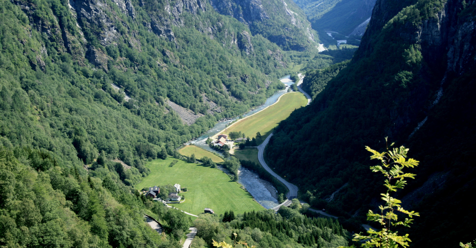 005 Mot Nærøydalen rett før Stalheimskleivene - Foto Geir Johansen.jpg