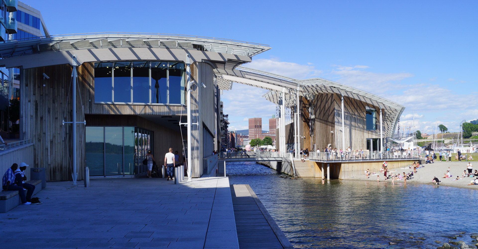 XX22 Tjuvholmen - Astrup Fernalymuseet og utsikt mot Sentrum- Foto Geir Johansen.jpg