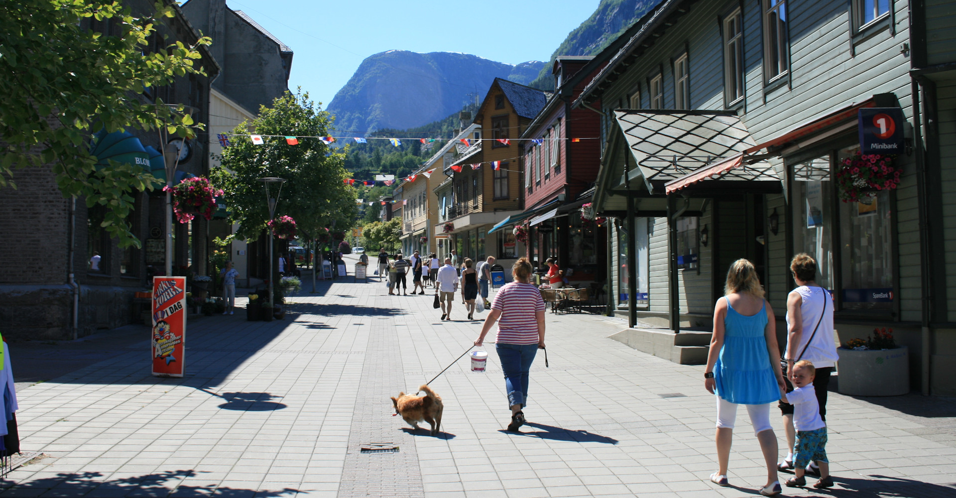 004 Handlegate i Odda-foto Geir Johansen.jpg