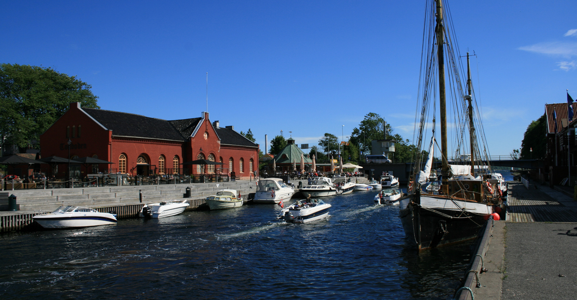 Moss ved kanalen Banner-foto Geir Johansen.jpg