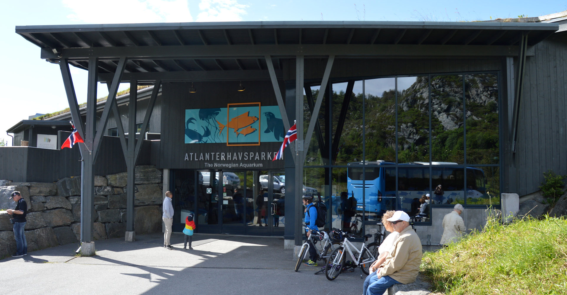 Inngangen - foto Olaf Meister.jpg