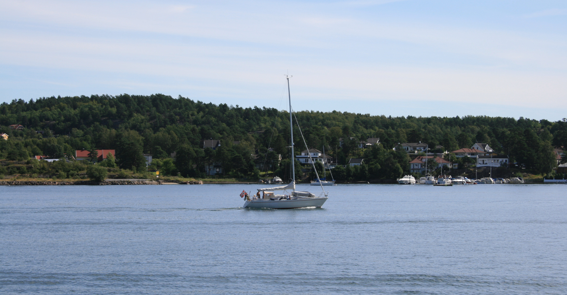 017 nyter båtliv på fjorden-foto Geir Johansen.jpg