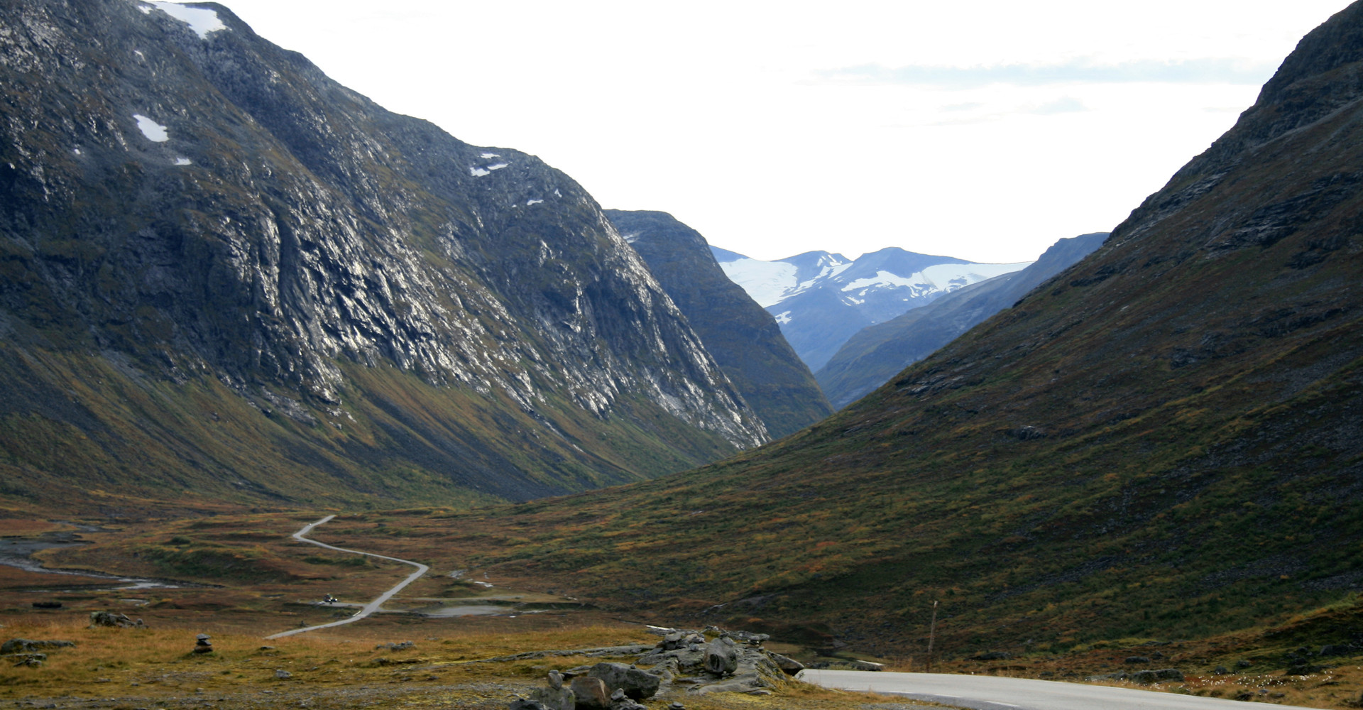 015 Trollstigen - Videre nedover Valldalen - Foto Geir Johansen.jpg