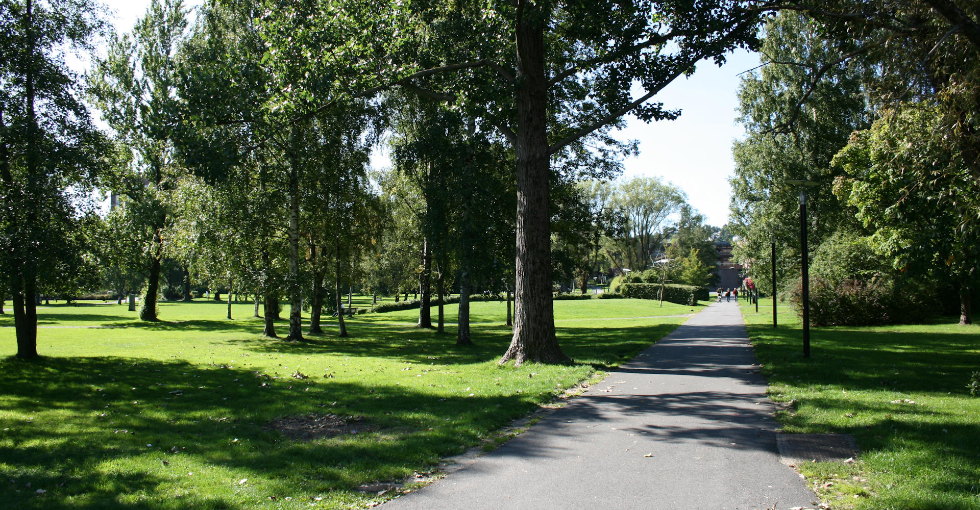 004 Hvalfangstmonumentet - Park i nærheten - Foto Geir Johansen.jpg
