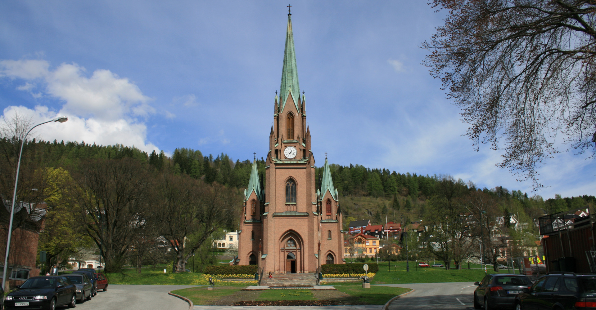023 Drammen kirke ved torget-foto Geir Johansen.jpg