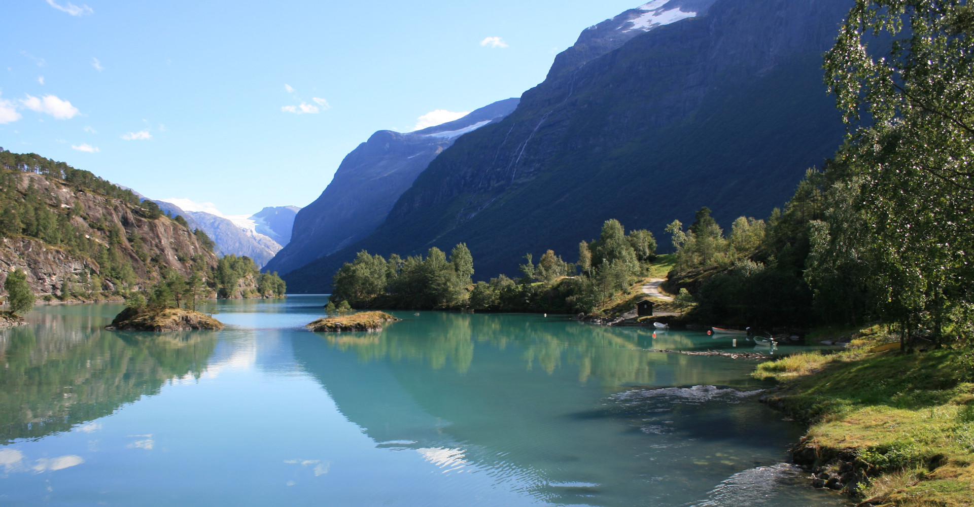 002 A Starten på Lovatnet opp Lodalen - Foto Geir Johansen.jpg