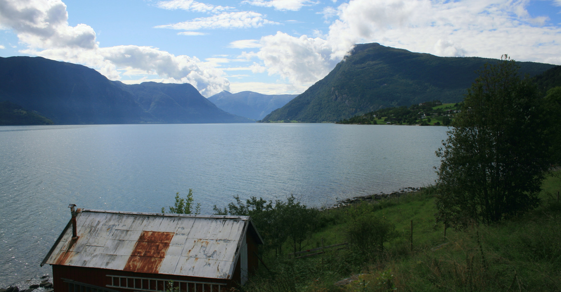 003 Lustrafjorden - foto Geir Johansen.jpg