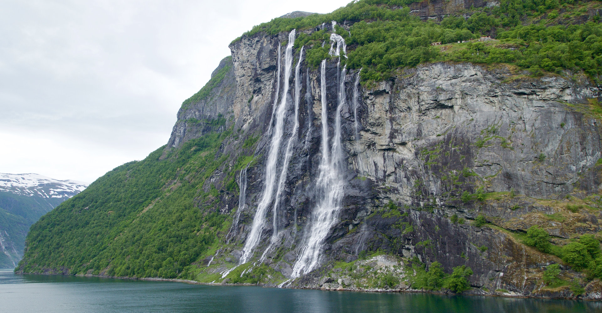 003 de syv søstre og friaren wikipedia free comm -  foto Silvia Alba.jpg