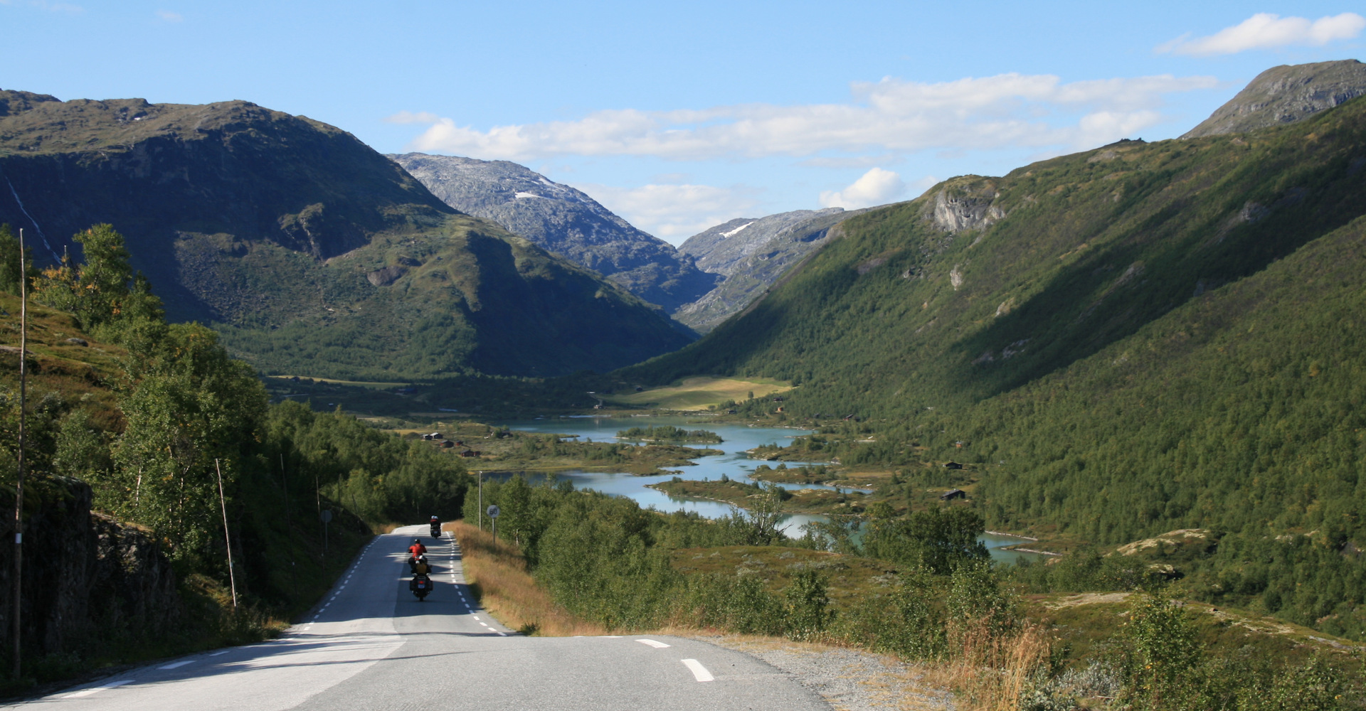 Bøverdalen-0012 mot Bøvertjønnene etter Jotunheimen fjellstue-foto Geir Johansen.jpg