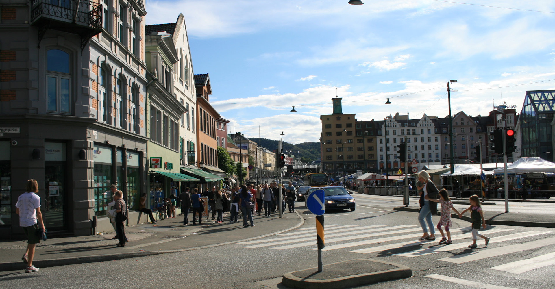 009 Utsikt mot sentrum på tur fra bryggen - foto Geir Johansen.jpg