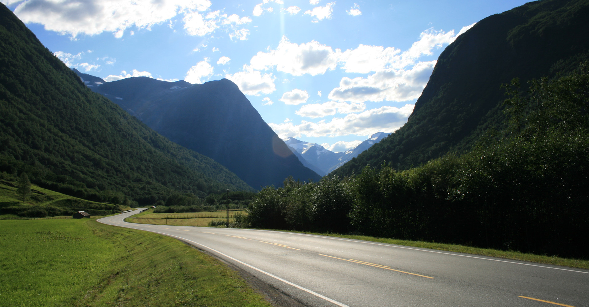 005 - Hjelledalen på tur mot starten av Strynefjellet - Foto Geir Johansen.jpg
