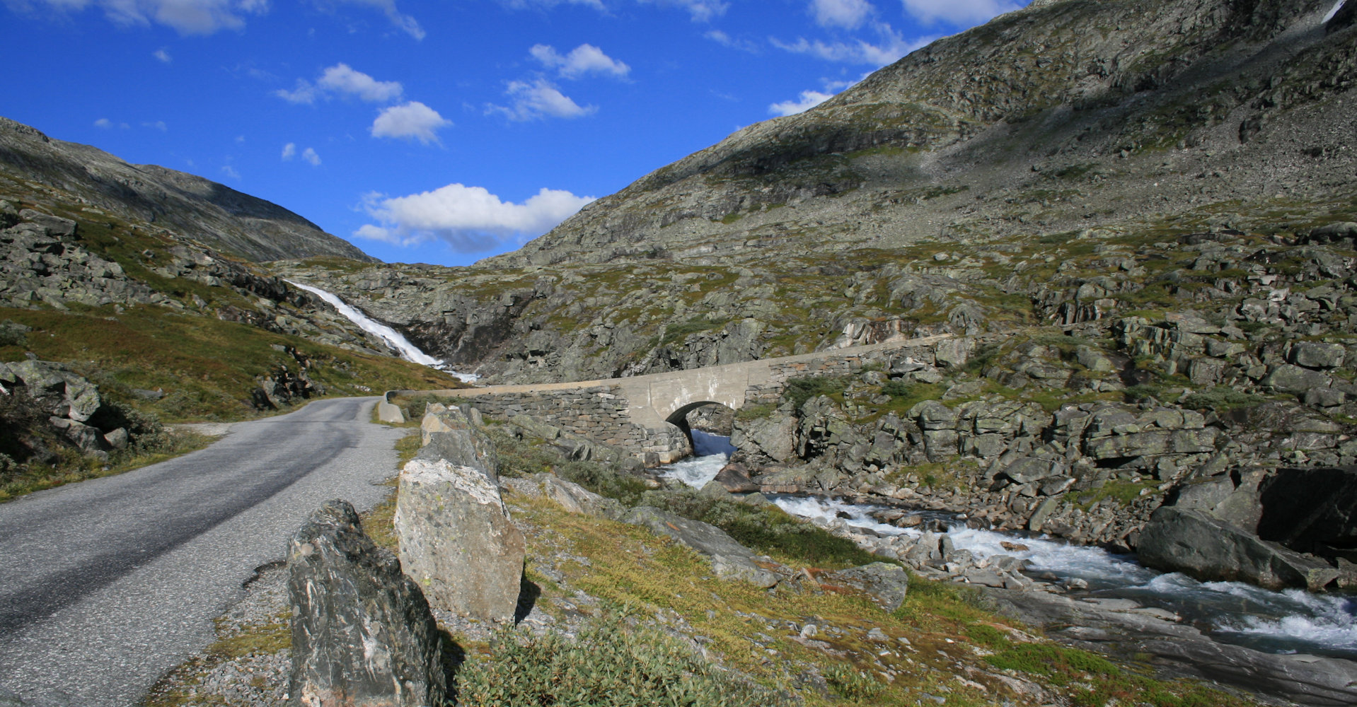 012 - Snart enden av Videdalen og oppe på Strynefjellet - Foto Geir Johansen.jpg