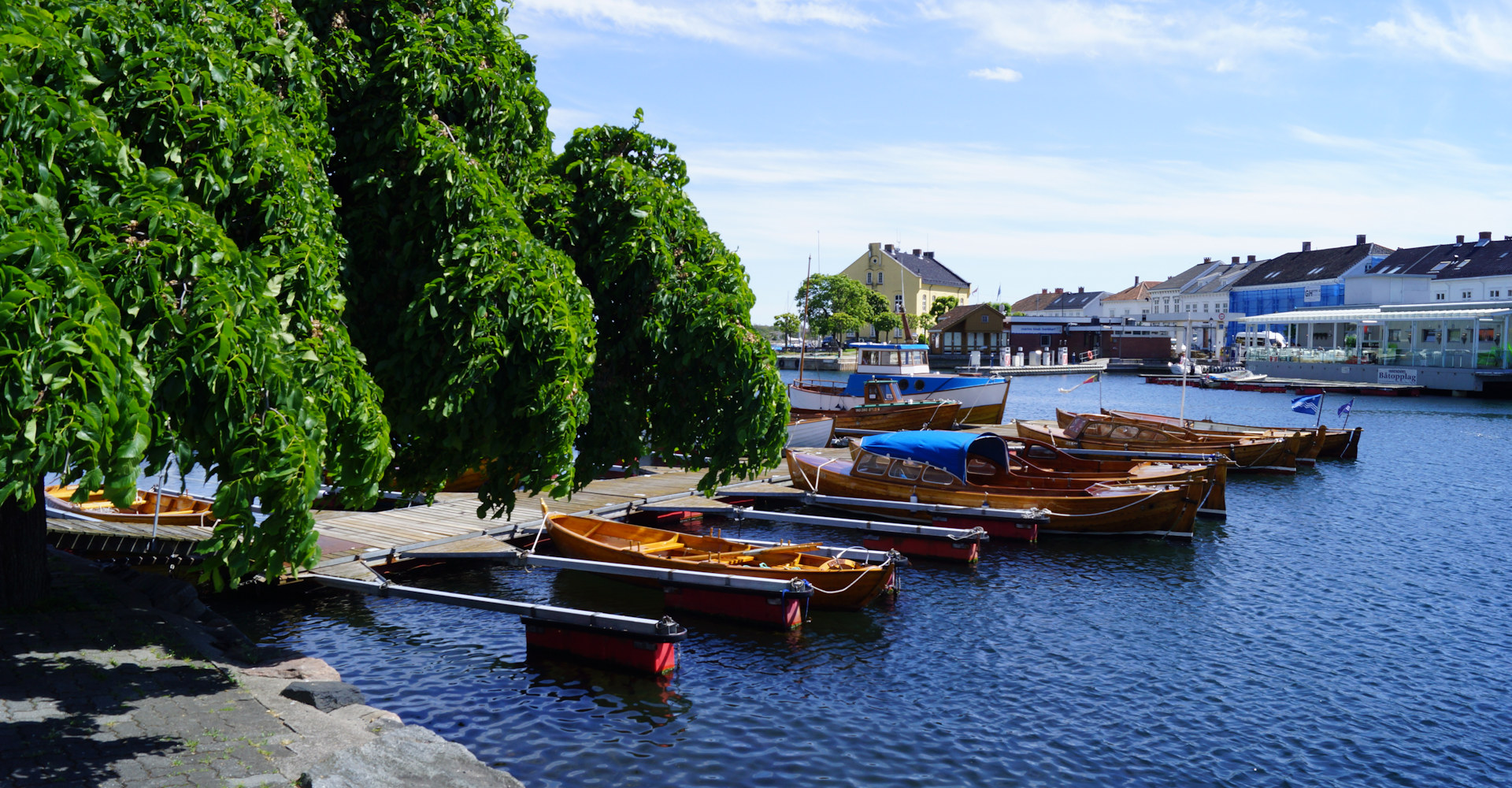 008 4 vakre trebåter på havnent-foto Geir Johansen.jpg