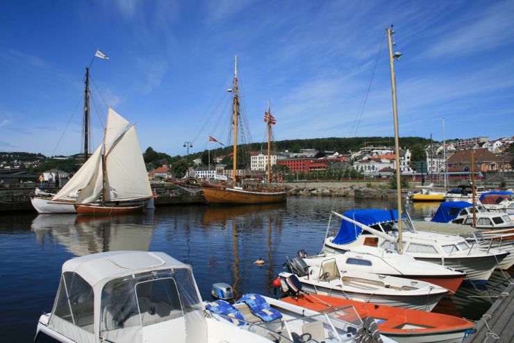 langs havnen-foto Geir Johansen.jpg