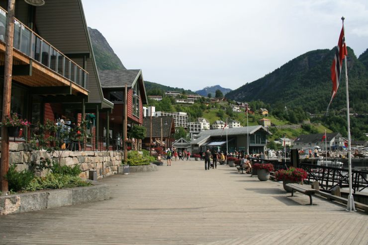 Geiranger ved havnen-foto Geir Johansen.jpg