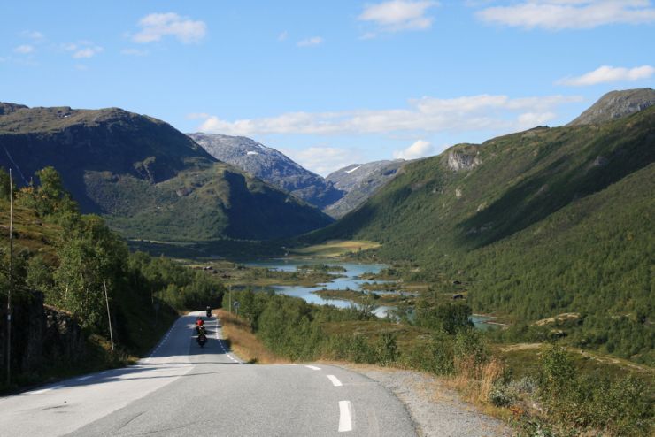 Sognefjellet 006 - Utsikt mot Bøvertjønnene i Bøverdalen - Foto Geir Johansen.jpg