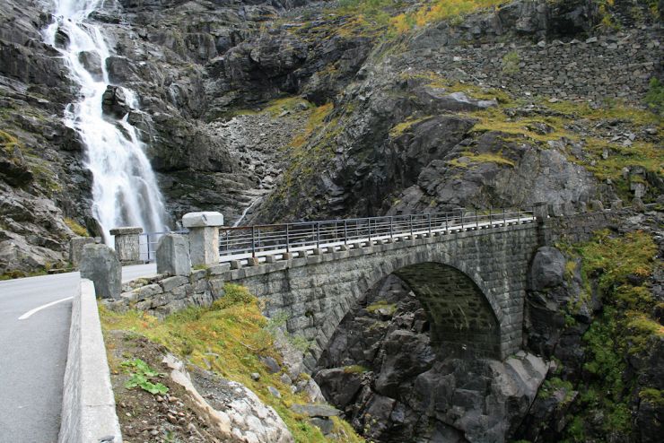 Trollstigen 006 Stigfossbrua-foto Geir Johansen.jpg